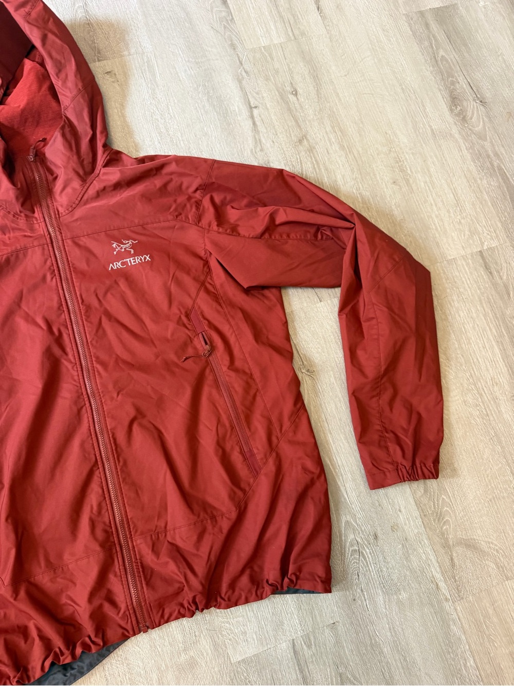 Arc'teryx Men's Brick Red Hooded Windbreaker Jacket Sz L *Minor Flaw* See Detail - Picture 5 of 14